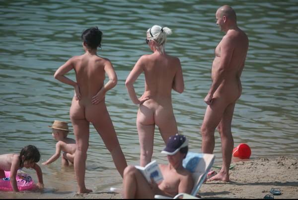 Sommer am Strand Nudisten Foto (set 13)