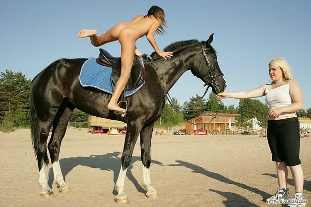 Ride on horseback - It is a path to inner freedom, achieved through acceptance and openness without clothing