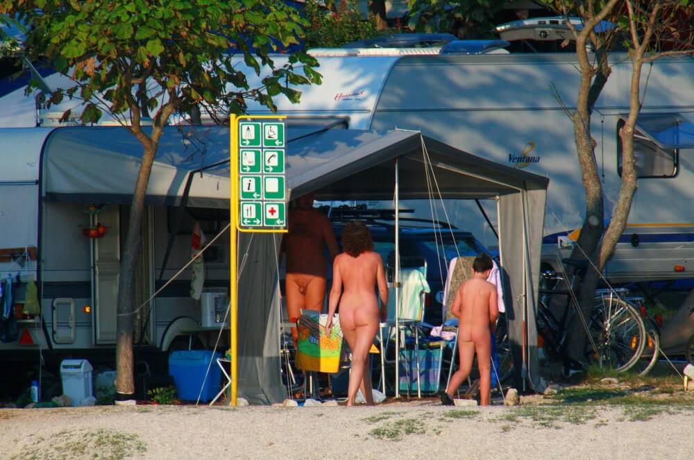Ula FKK Camping photo gallery - Nature provides inspiration and energy for the lives of naturists