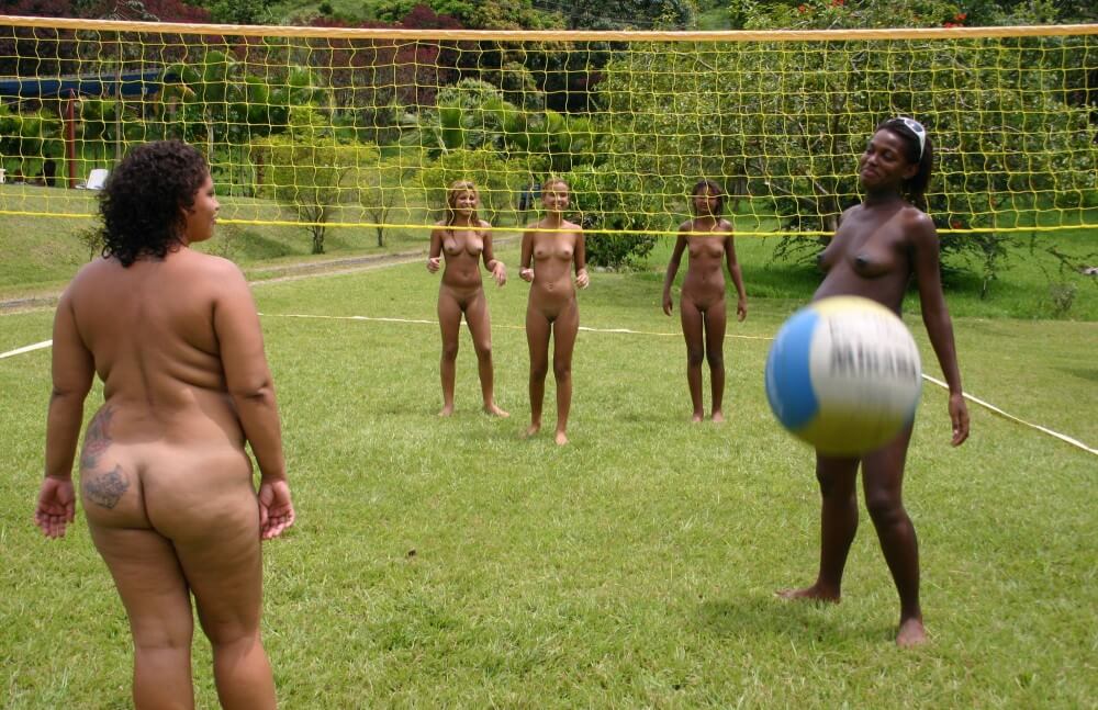 Brazilian Outdoor Sports photos - Nudism promotes respect for the environment