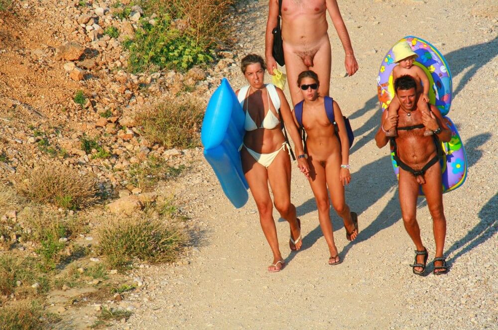Ula FKK Beach Entry Hills pics - World Naturist Federation