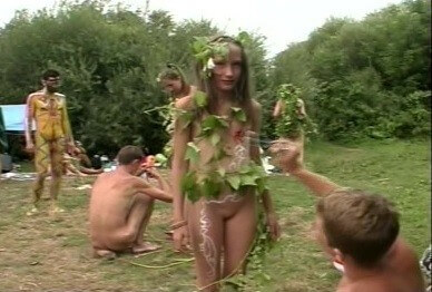 Enature - Mother Naturists - In nudist culture, sincerity, honesty, and respect for oneself and others are valued