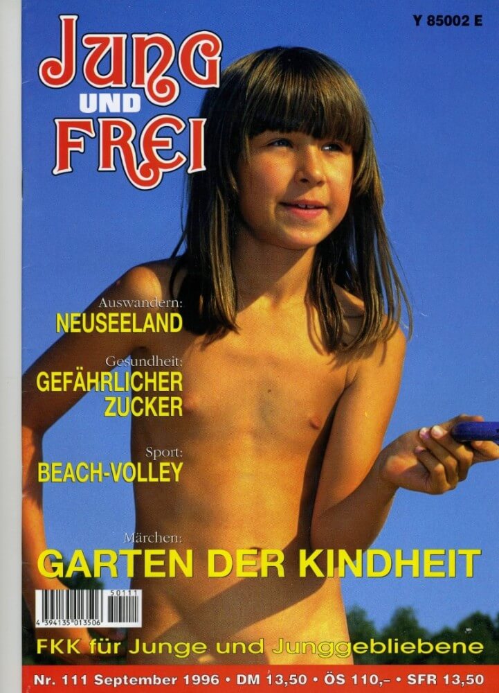 Jung und Frei Nr 111 - People in a State of Complete Nudity