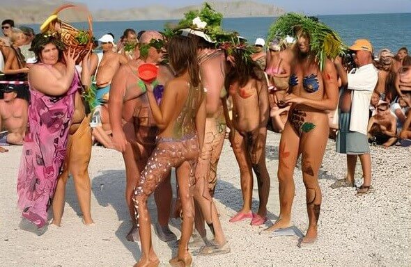 Premium Content # 34 - Nudism teaches respect for the body and nature