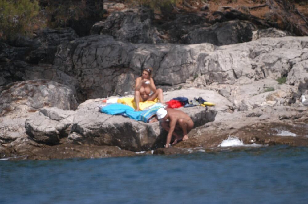 Croatian Rock-Front Coast pics - The concept of being without clothes
