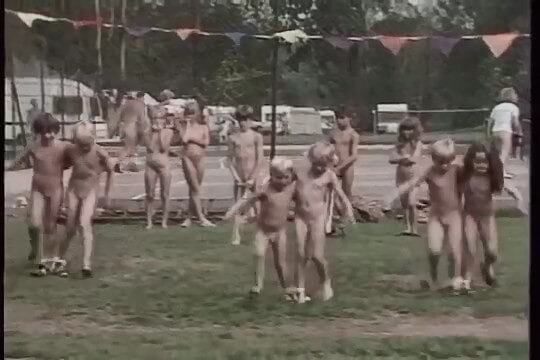 Educating Julie (1984) - Naturists love sunlight and fresh air