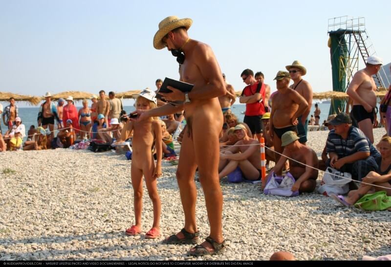 Naturist Pageant Line Up photos - Nudism fosters trust if you are sincere