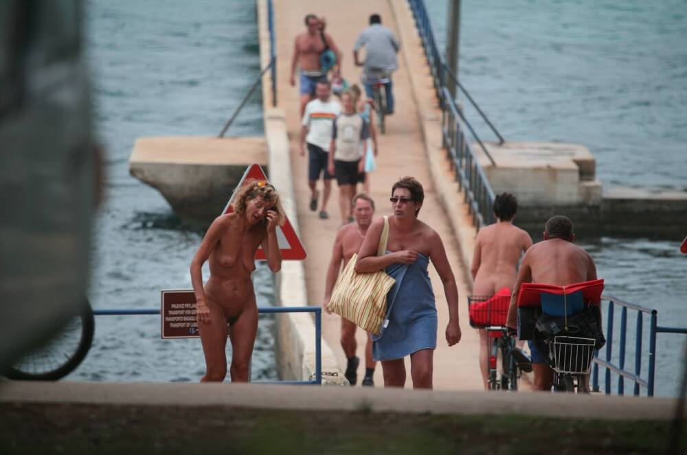 Crete FKK Bridge Crossing photos - The idea of self-acceptance and self-respect is important among naturists