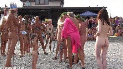 Cool Day At The Beach 4 - The equality of naked human bodies helps us accept ourselves and others