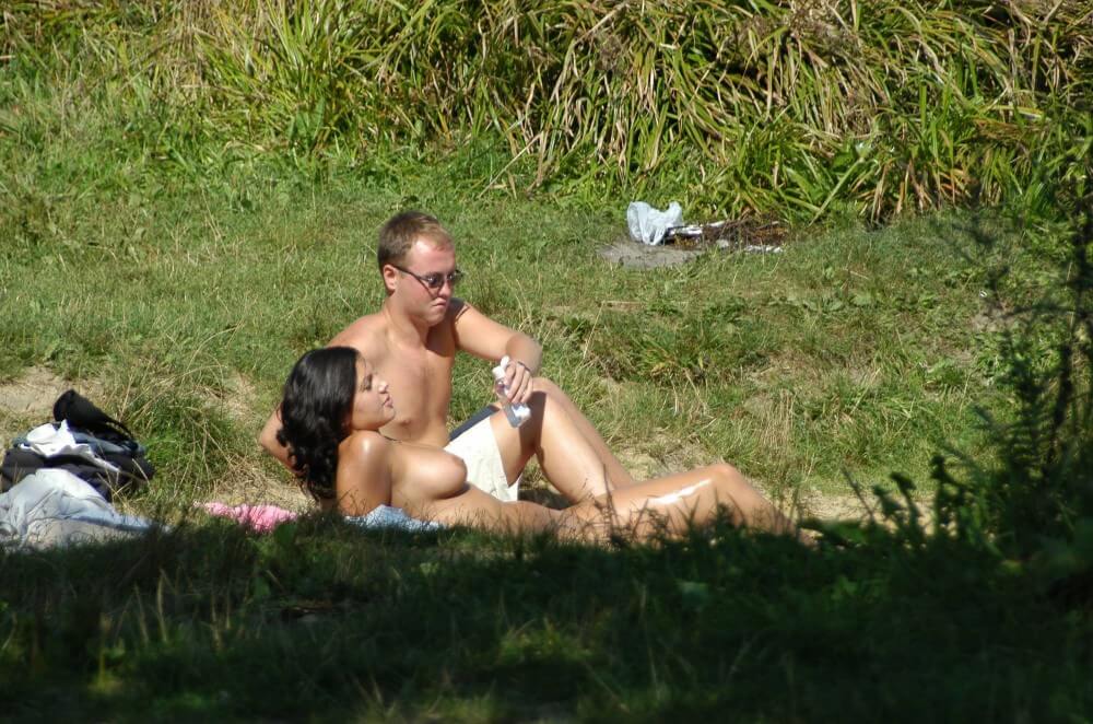 Photo Shoot Observation pics - Nudism helps us accept ourselves and others