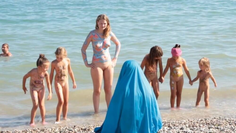 Neptune Day Full HD - Freedom is part of naturism