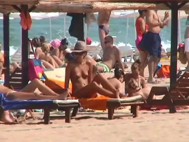 Beaches of solar Bulgaria - Naturism as a protest against puritanical moral norms