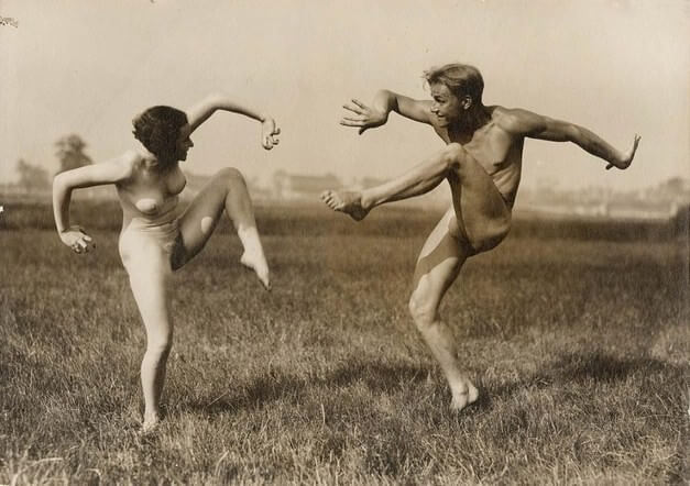 Jazz, dancing and naturism - Taking Off Ones Clothes