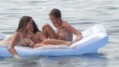 Body Art Nudist Beach 2 video Full HD - A naked person is asexual among nudists