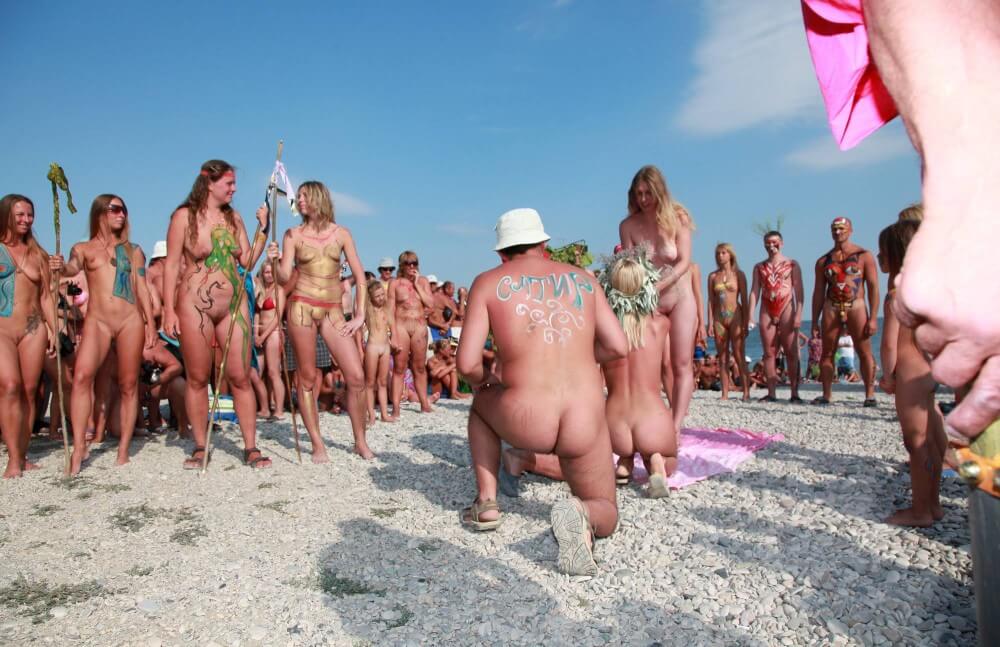 Naturist Boy Sun Warrior pics - Nudism helps us accept ourselves and others