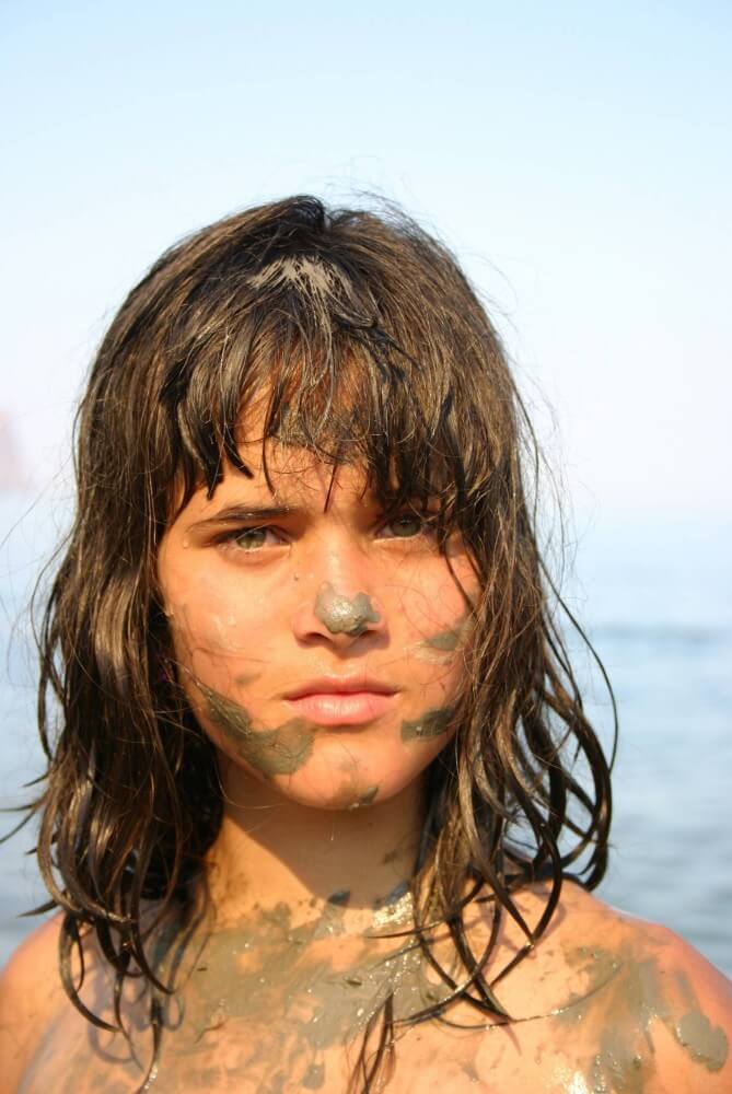 Courageous Naturist Girl pics - The concept of being without clothes
