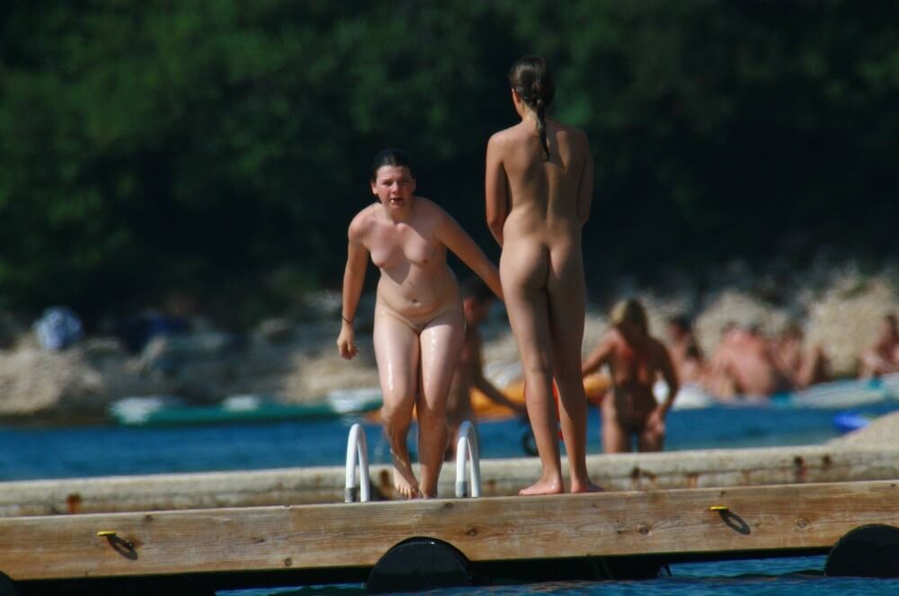Wooden Island Freedom pics - Ethical principles and rules of conduct in nudist communities